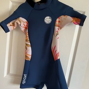 BRAND NEW RIPCURL SHORTIES W TAGS